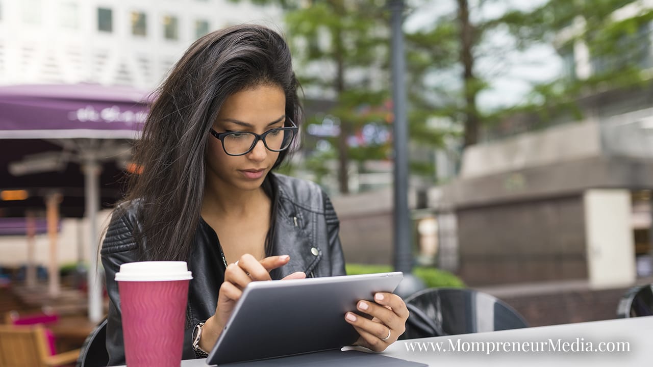 Why Every Business Owner Needs a Mobile PDF Reader